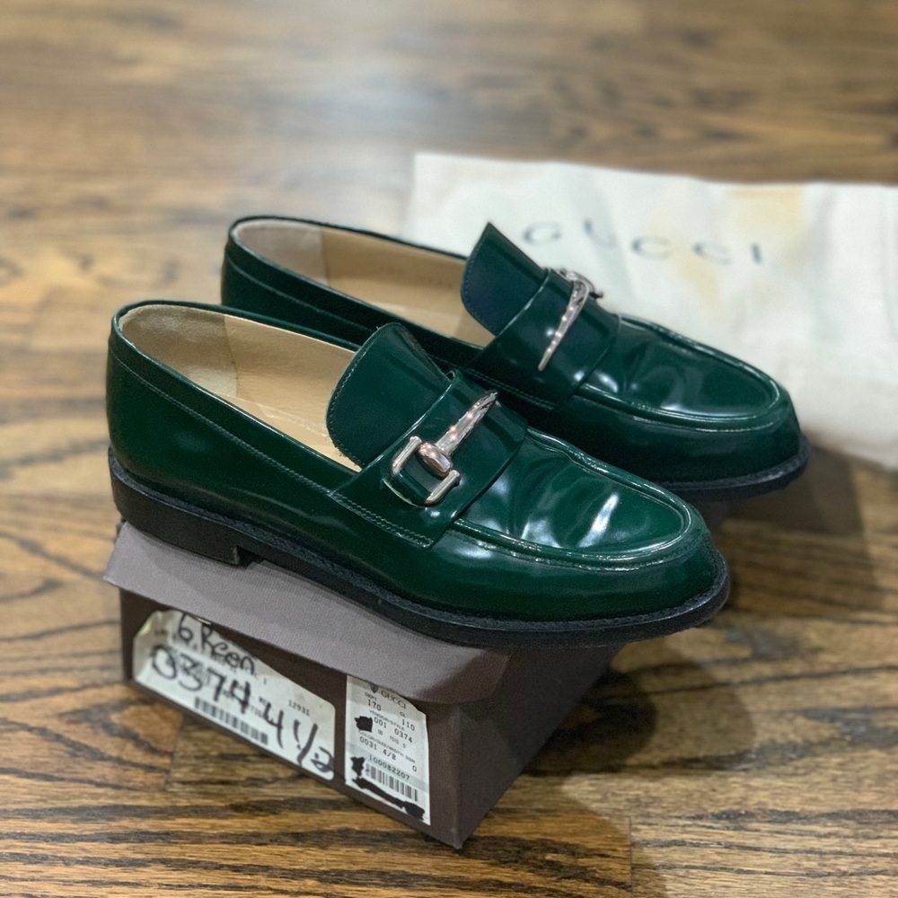 Good Condition Gucci Vintage Patent Leather Loafers Dark Green Women’s Size 4.5